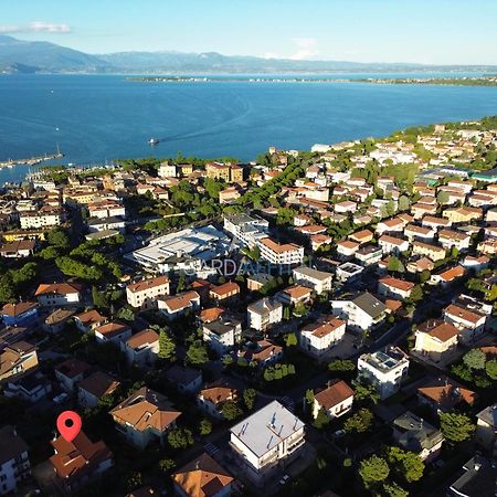 Ares Apartment - Vicino Al Lago Di Garda E Alla Stazione Treno 데센자노델가르다 외부 사진