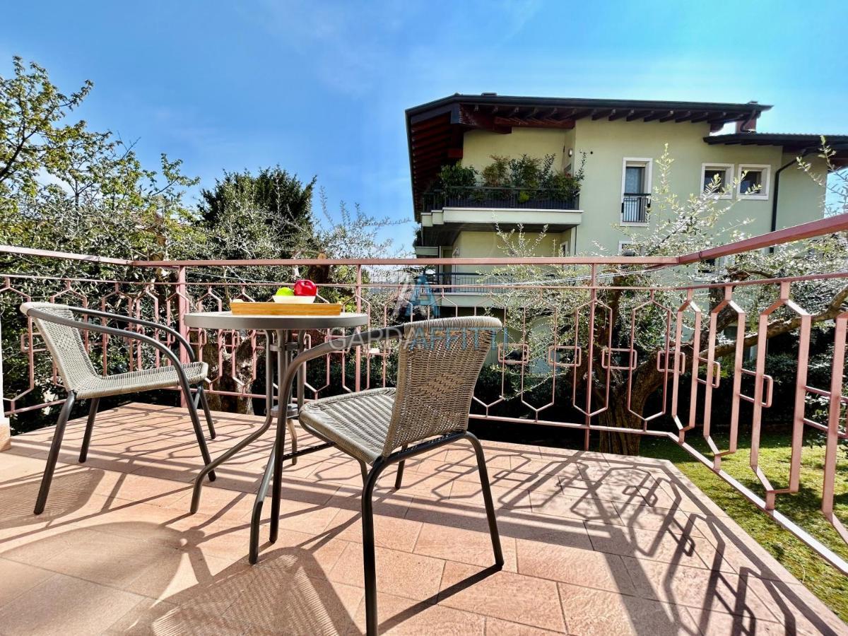 Ares Apartment - Vicino Al Lago Di Garda E Alla Stazione Treno 데센자노델가르다 외부 사진